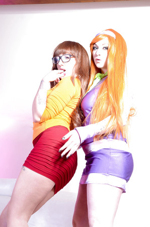 Velma e Daphne Cosplay Pornô